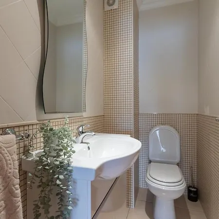 Alameda Apartment